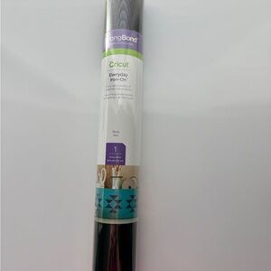 Cricut StrongBond Everyday Iron-On 12" x 24" Vinyl - Black